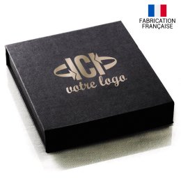 Coffret avec 24 carrés de chocolat DEGUSTATION